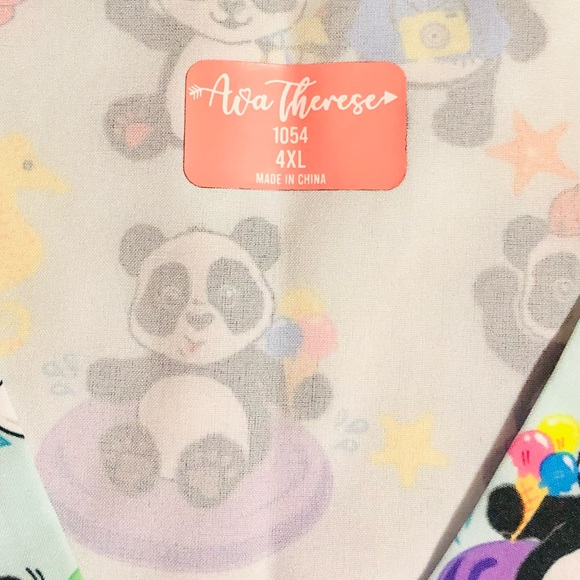 Panda scrub top - Picture 3 of 9